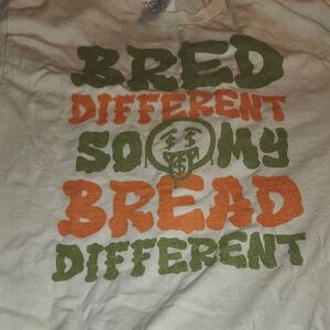 Large BRED DIFFERENT TEE